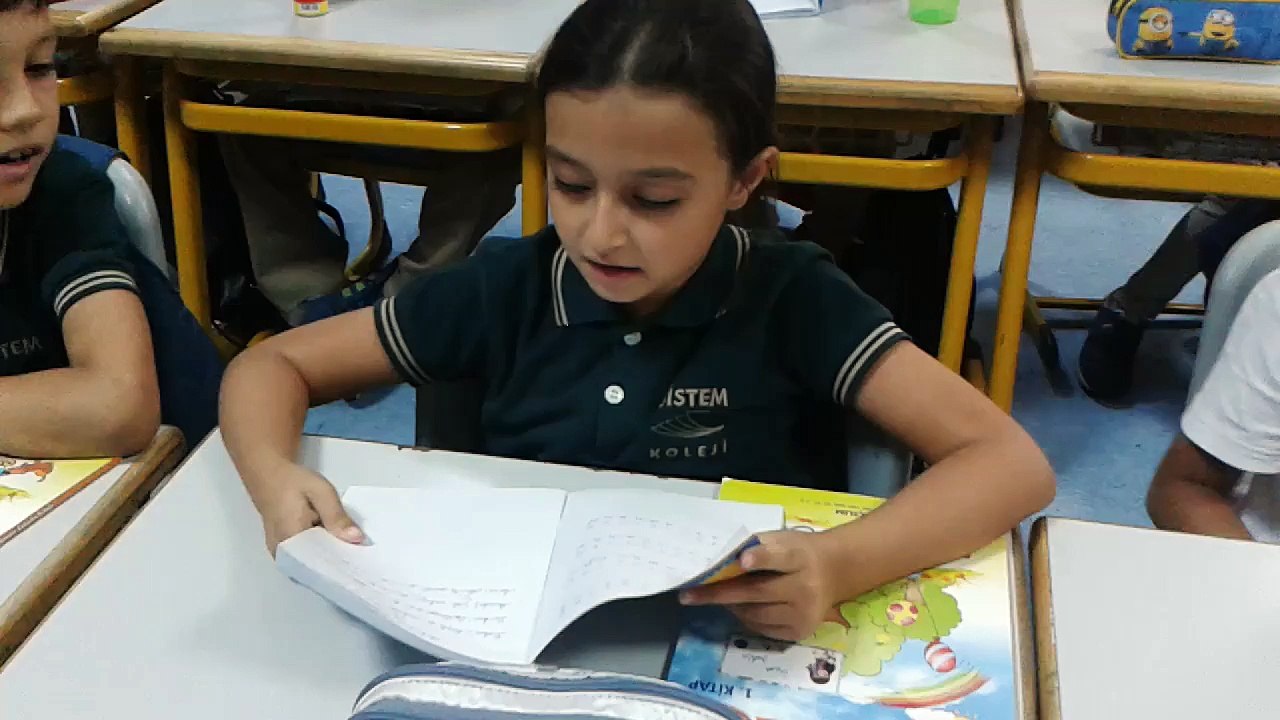 +İREM ŞAHİN (ARKADAŞLARIMIN FARKLI ÖZELLİKLERİ)