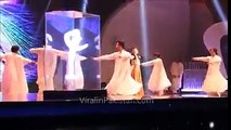 New Clear Video Of Urwa Hussain Falling in Lux Style Awards