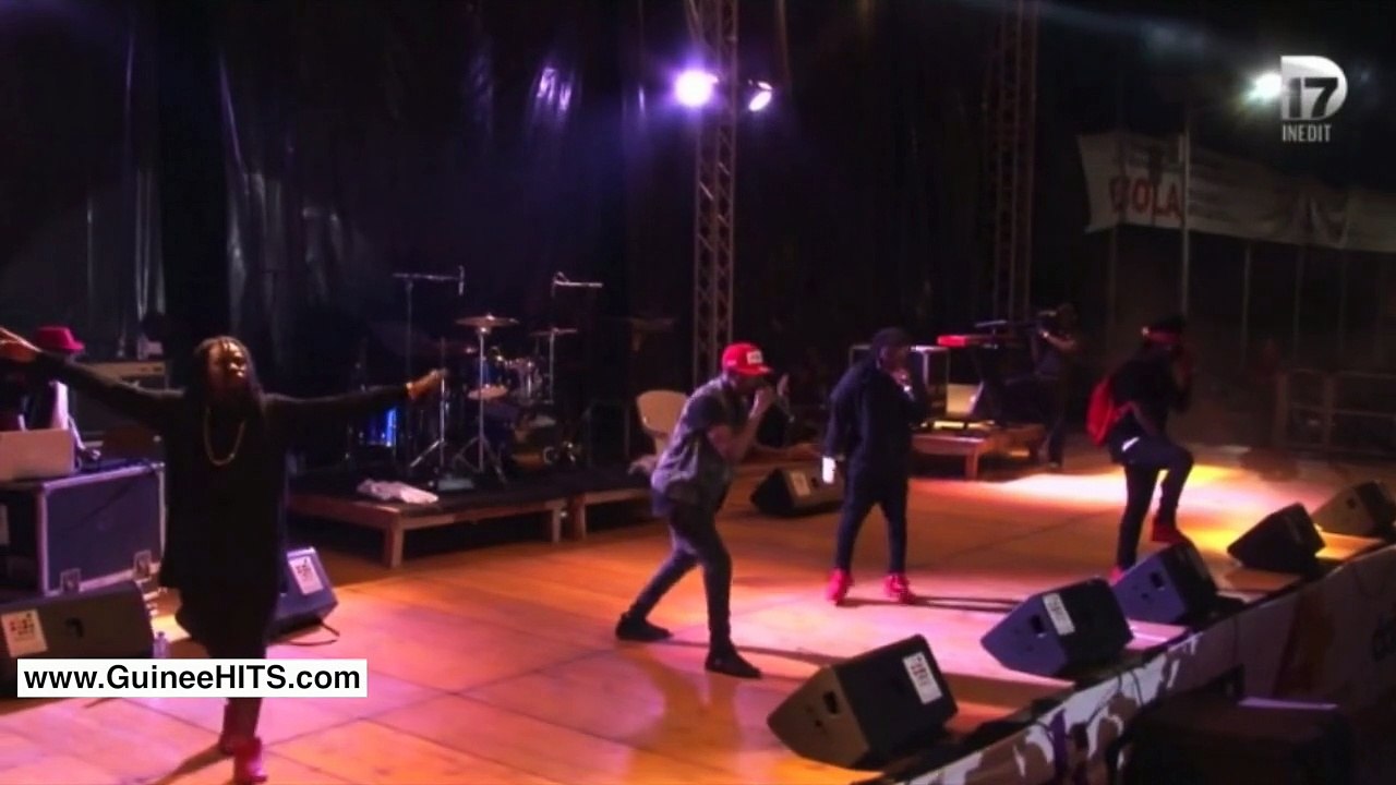 VIDÉO: Kiff No Beat sur scène du concert "EBOLA Tous Ensemble Vers La Victoire" a conakry diffusez sur la chaine D17