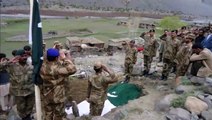 Wish of Dying Soldier~saans themti gai, nabz jamti gai,mertay dum tak kadm ko na ruknay dya, hum ker chalay jaan o tun fida, ab tumaray hawaly watan saathio~ Pakistani Urdu Hindi Songs~Sacrifies of Army