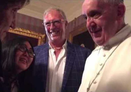 Pope Francis Meets Same-Sex Couple During US Visit
