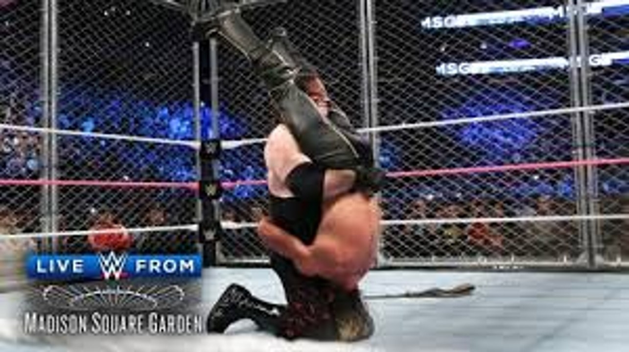 Demon Kane steps inside the cage with a war-torn Seth Rollins - Live from MSG