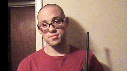 Polícia dos EUA declara que atirador de Oregon cometeu suicídio