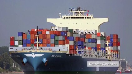 Merchant vessel splits in two off Yemeni coas dramasstar