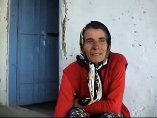 Türkü Söyleyen Köylü Kadın