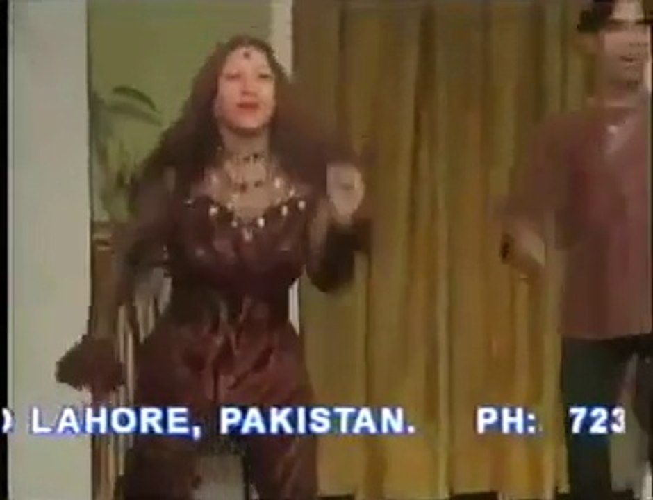 shahzadi hot hot mujra dance- ishq siyapa -2015