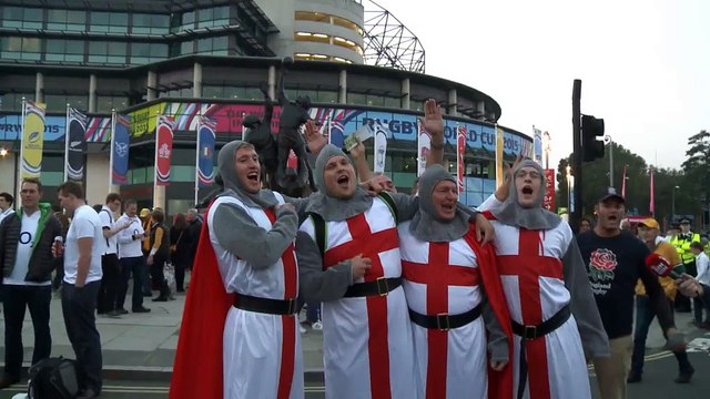 Rival fans sing 'swing low, sweet chariot' song