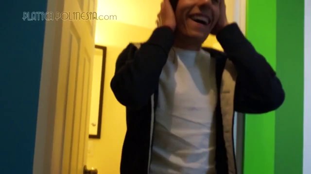 BROMA: ME HICE PIPI DORMIDO | VIDEOS DE RISA BROMAS PESADAS EN LA CALLE | PLATICA POLINESI