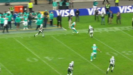 Dolphins Ryan Tannehill passes deep to Kenny Stills for 43 yards