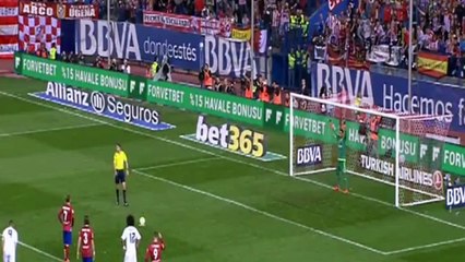 Descargar video: Keylor Navas Amazing Penalty Save - Atletico Madrid vs Real Madrid ( La Liga ) 2015