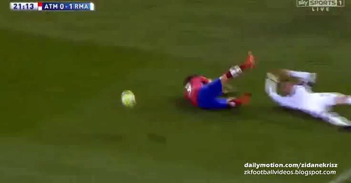 Keylor Navas SUPER Penalty Save HD - Atletico Madrid v. Real Madrid 04.10.2015