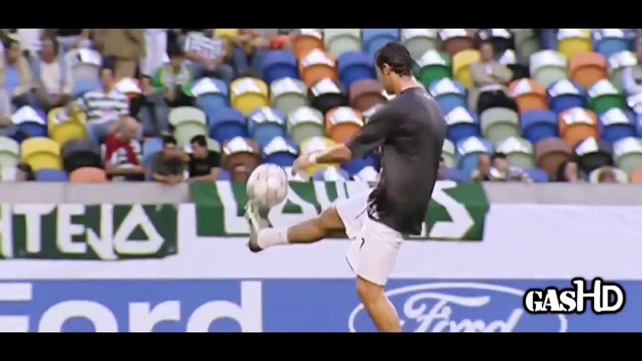 Best Football Freestyle , Skills Show ● C Ronaldo,Neymar JR,Ronaldinho,Messi & Best Players