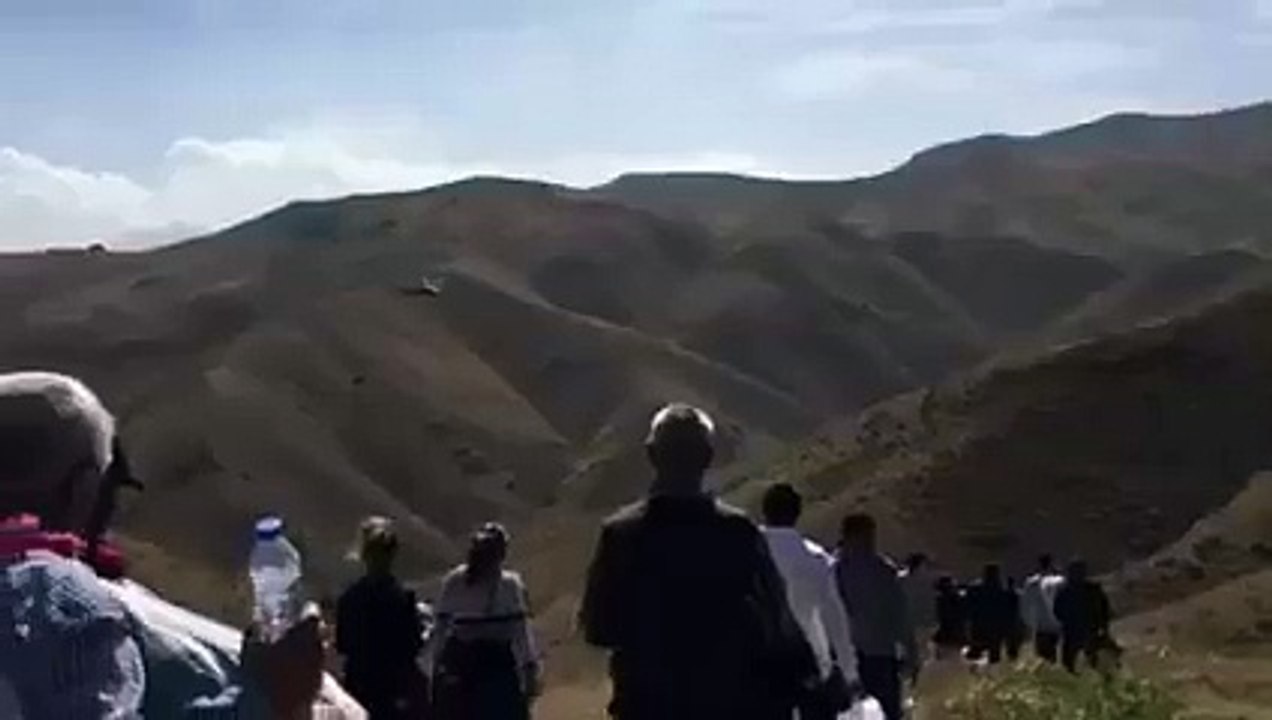 Turkish military attacks on the activists. The activist want to avoid military operation.