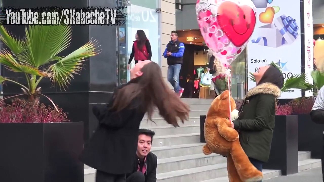 Ilusionando Chicas | Bromas de Risa | Bromas pesadas en la Calle | SKabeche