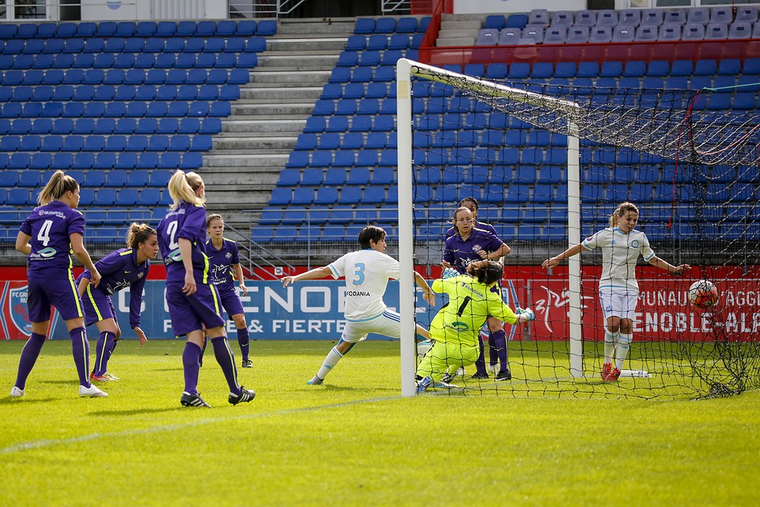 D2 féminine - Grenoble Claix 2-2 OM : le but de...