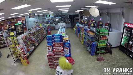 DM Pranks - KILLER CLOWN PRANK