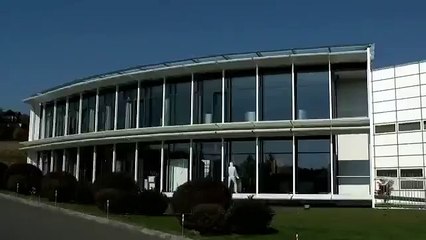 Arch2O.com - Dynamic facade -Kiefer technic showroom-