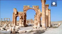 EI destrói Arco do Triunfo de Palmira