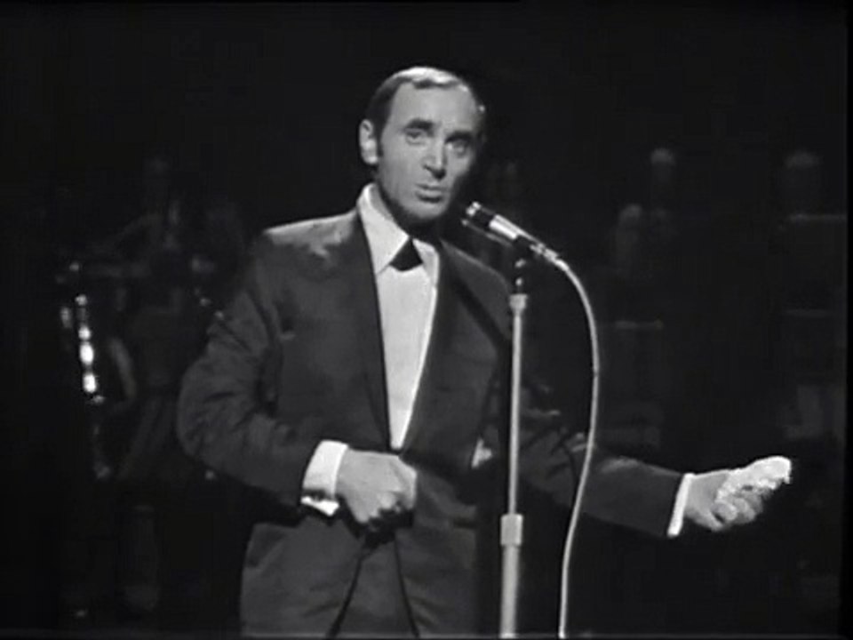 Charles Aznavour - La Bohème (Officiel) [Live Version]