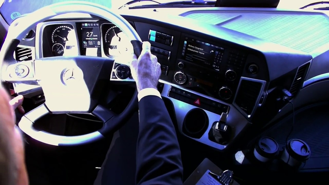 Mercedes-Benz Actros - Autonomous Truck on Publ...