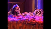 Miley Cyrus breaks down crying during a performance on SNL