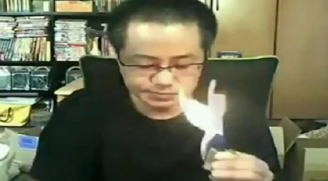 Japon mühendis göz göre göre evini yaktı