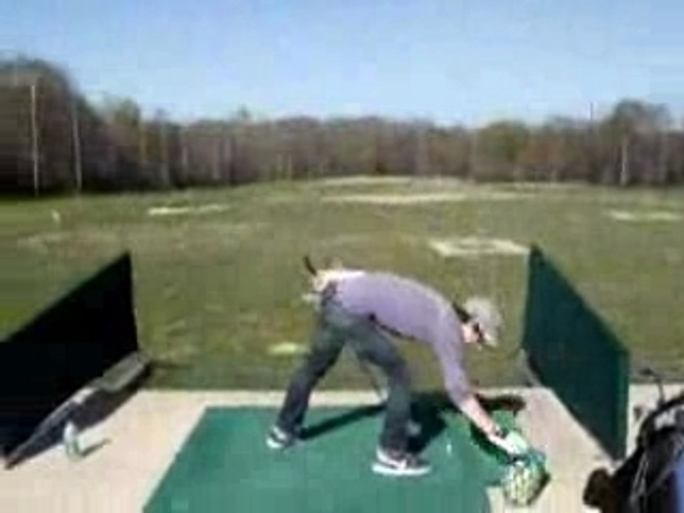 Jonas Brothers play golf