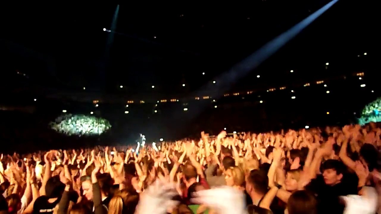 Silbermond - Nichts passiert + Stefanies Stagedive Live in Berlin 08.12.2012