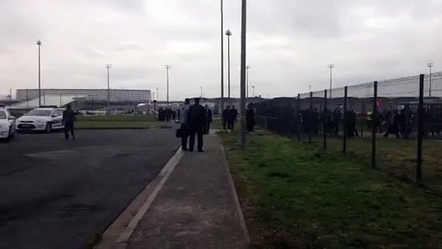 Air France : le DRH de l'entreprise violenté par des salariés