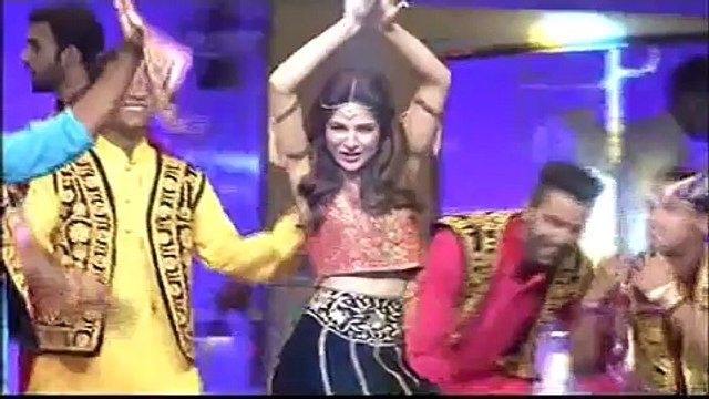 Ayesha Omer Tutti Frutti Performance at Lux Style Awards 2015