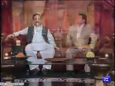 PTI Kay Posters Kon Utar Raha Hai, Rana Sanaullah Ka PM Nawaz Shareef Kay Sath US Jana Kiun Zaruri Tha - Video Dailymotion_2