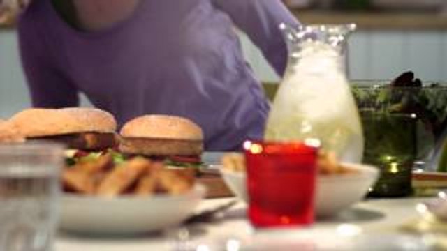 Spot Findus Fish Burger & Veggie Burger