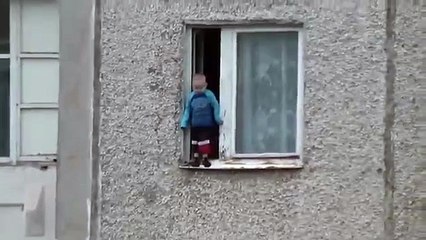 Как так можно оставить ребенка без присмотра