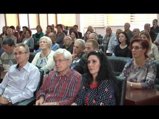 Lajme - Debat Publik për menaxhimin e mbeturinave