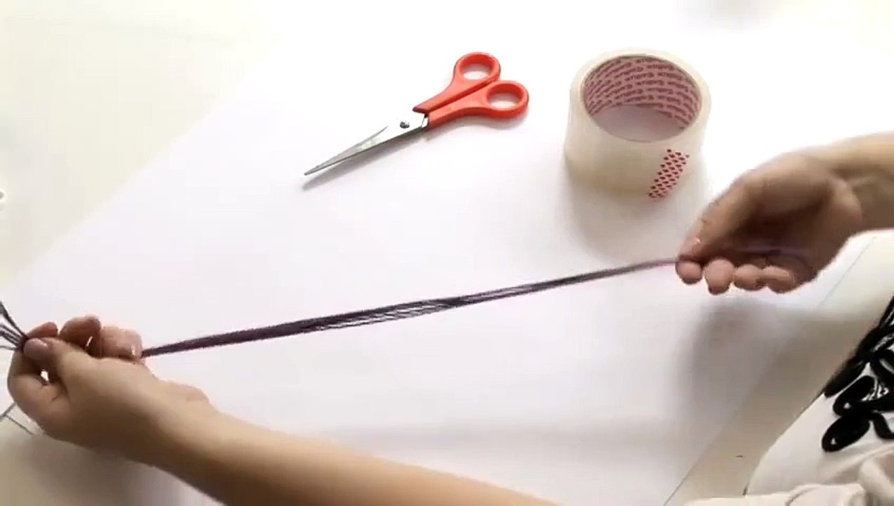 How To Make An Impressive String Bracelet