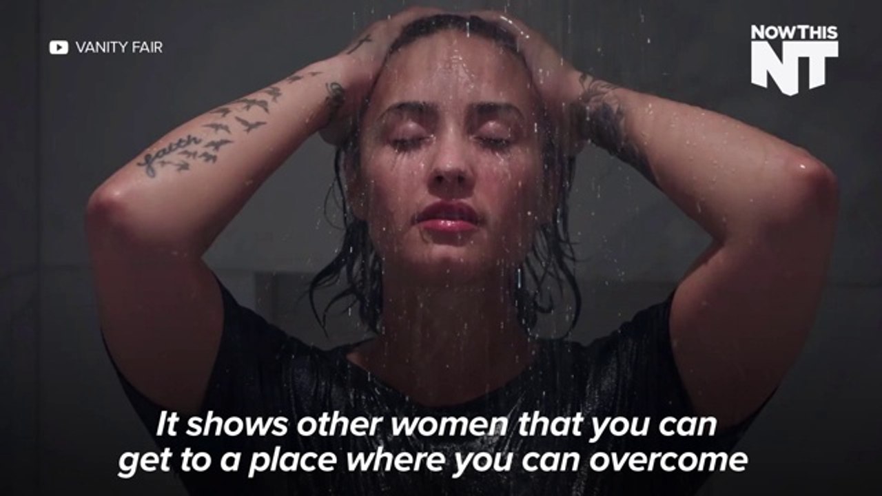 Demi Lovato Posed Nude & Without Makeup To Promote Positive Body Image