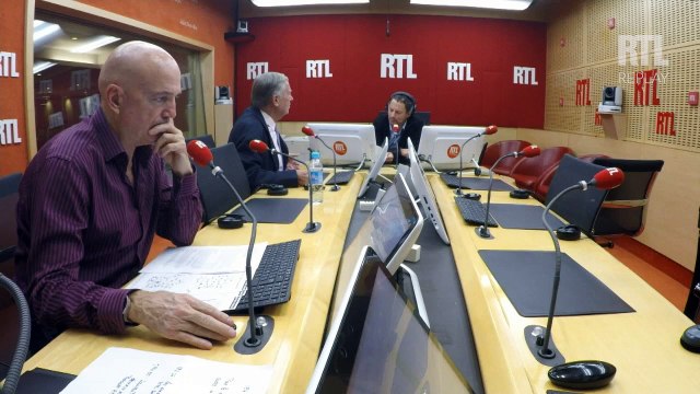 Alain Duhamel : François Hollande met les pieds dans le plat à propos de la Russie