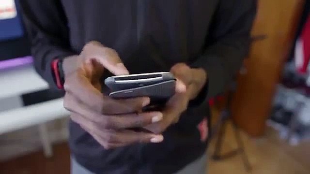 HTC HC M160 Dot Etui flip pour HTC Desire Eye Noir Vidéo