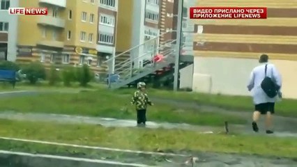 Озорной ребёнок прославился на весь рунет!