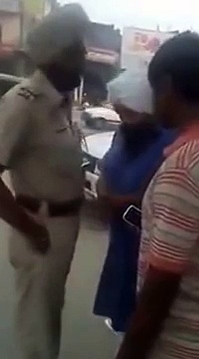Punjab Police ASI caught taking Rupees 300 bribe - bribery scandal mms
