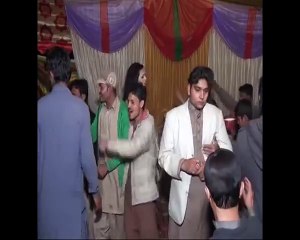 Wedding Party Dance New very funny video Khul gai pol