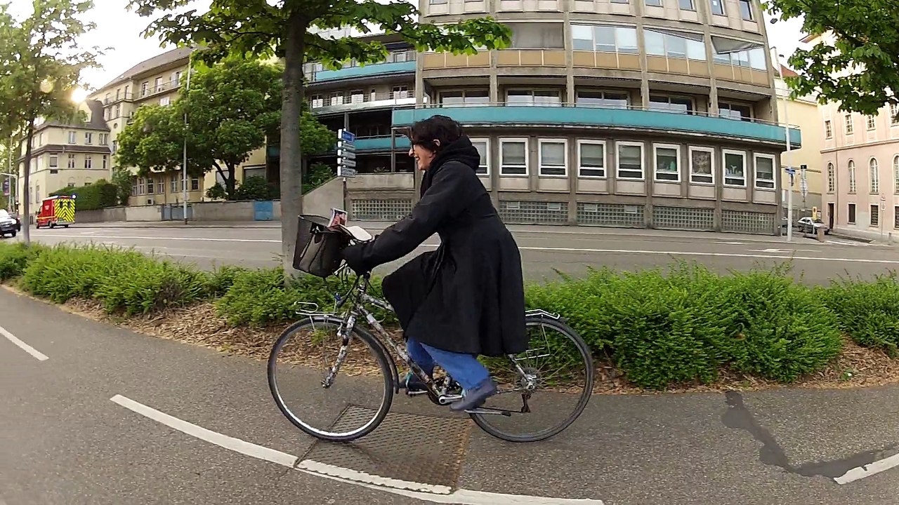 Maman pédale dans la choucroute vélo pourri