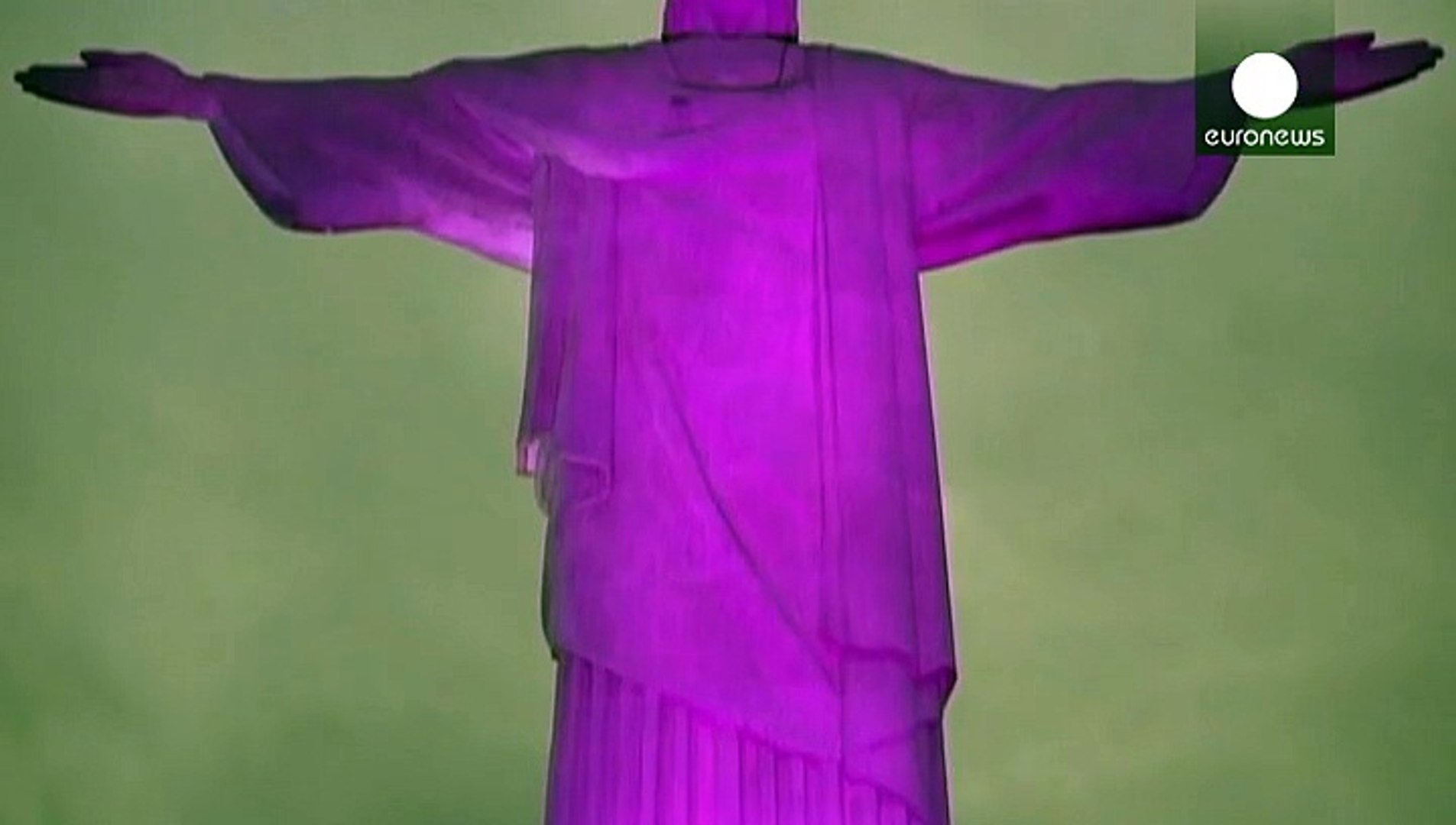 Brasil: Cristo redentor cor-de-rosa