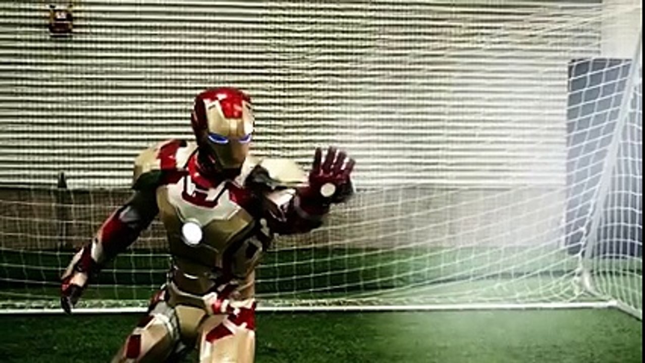 Super Heroes Soccer