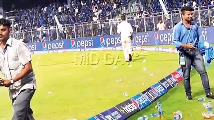 India vs South Africa  Play Stopped as Fans Hurl Water Bottles~India vs South Africa 2ND T20