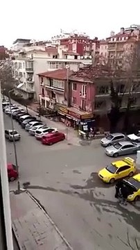 Cet homme utilise son drone pour acheter ses cigarettes