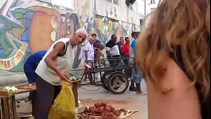 Bailando regueton en Cuba