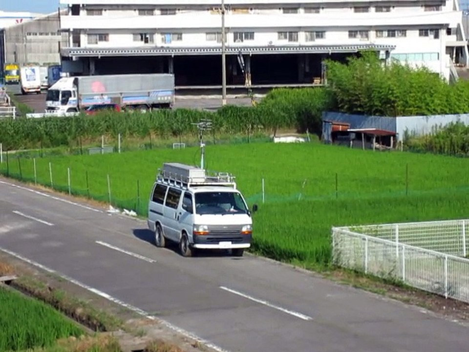 集団ストーカー被害　平成２７年７月２０日家の前の道路にとまって大きいアンテナを伸ばしている車