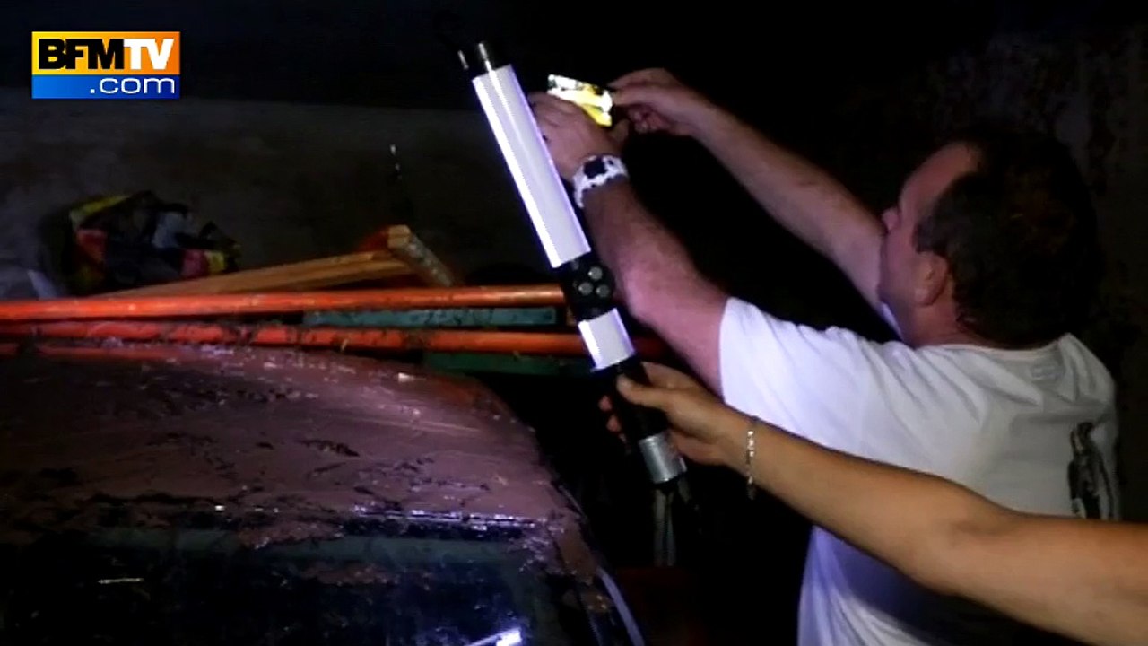 Alpes-Maritimes: les sinistrés découvrent l'état de leur garage après l'inondation