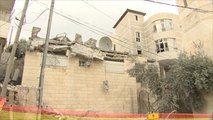 قوات الاحتلال تفجّر منازل عدد من الشهداء الفلسطينيين
